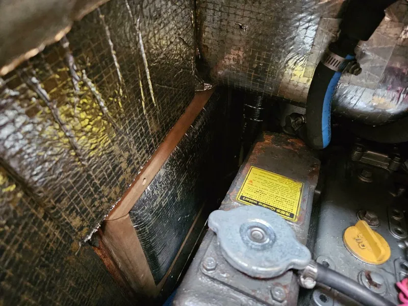 Slide: The Image of Hunter 336 1996 - 3938356