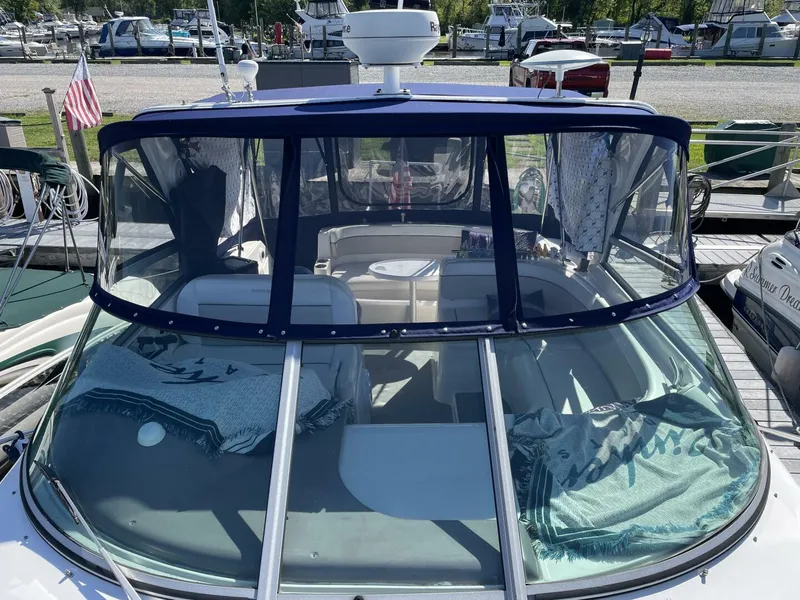 Slide: The Image of Rinker Express Cruiser 2006 - 3900550