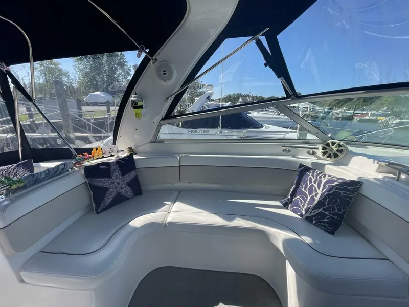 Slide: The Image of Rinker Express Cruiser 2006 - 3900567