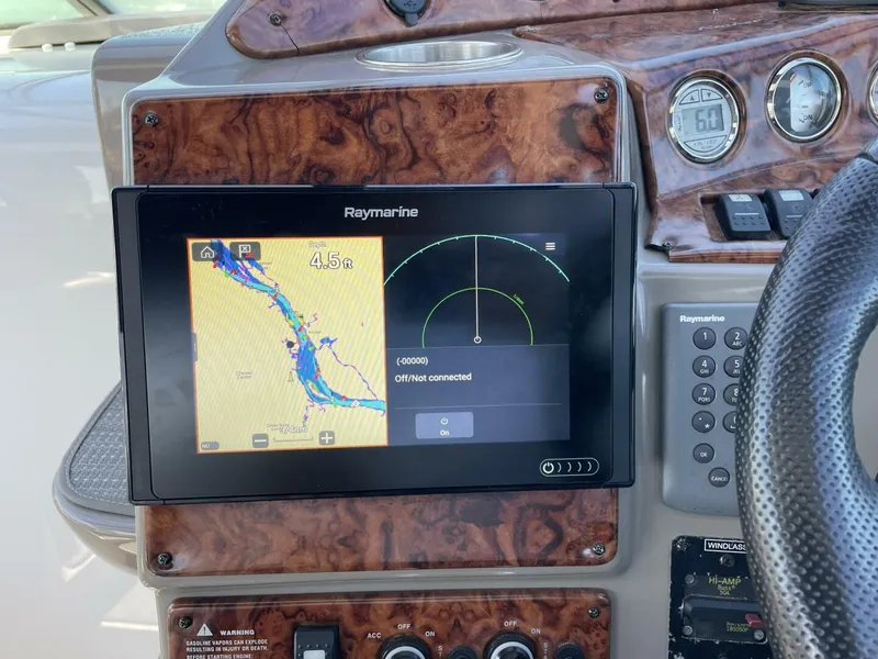 Slide: The Image of Rinker Express Cruiser 2006 - 3900578