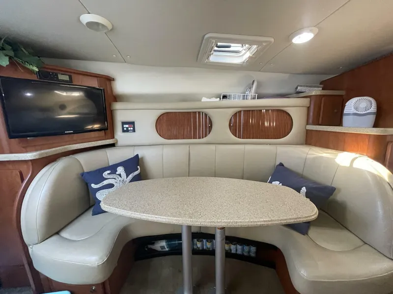 Slide: The Image of Rinker Express Cruiser 2006 - 3900592