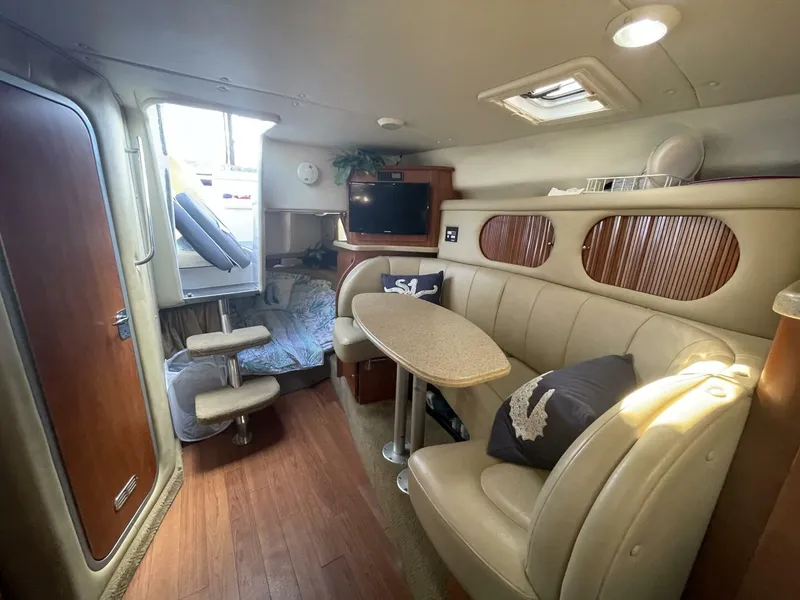 Slide: The Image of Rinker Express Cruiser 2006 - 3900611