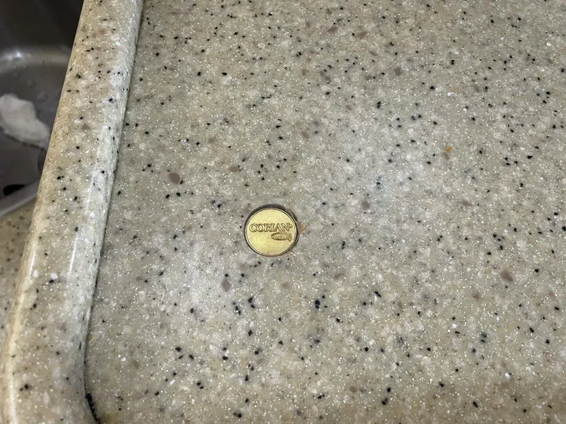 Slide: The Image of Rinker Express Cruiser 2006 - 3900601