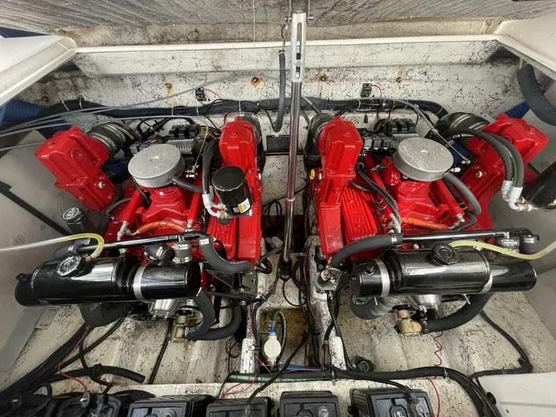 Slide: The Image of Rinker Express Cruiser 2006 - 3900628