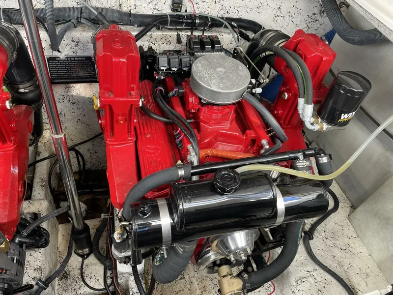 Slide: The Image of Rinker Express Cruiser 2006 - 3900545