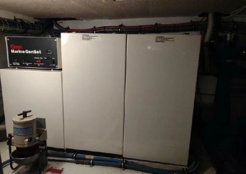 Slide: The Image of Hatteras 50' Sport Deck 1996 - 3901340