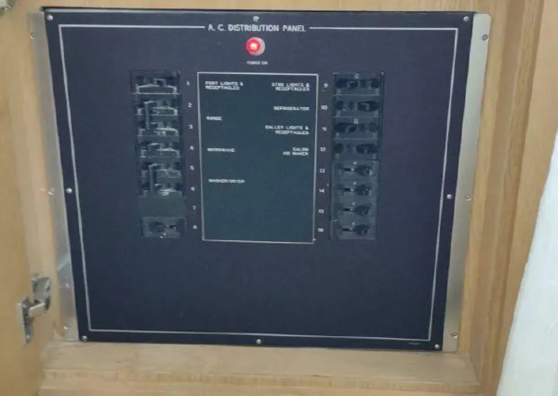 Slide: The Image of Hatteras 50' Sport Deck 1996 - 3901247