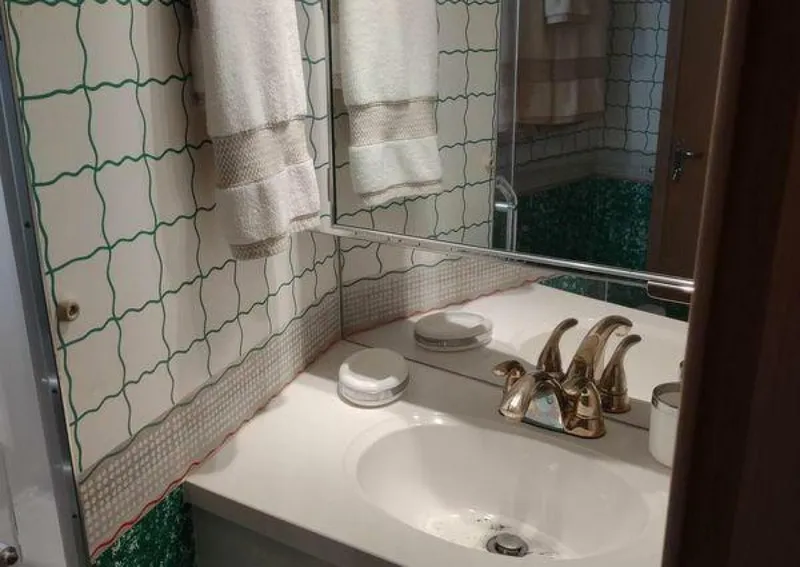 Slide: The Image of Hatteras 50' Sport Deck 1996 - 3901274