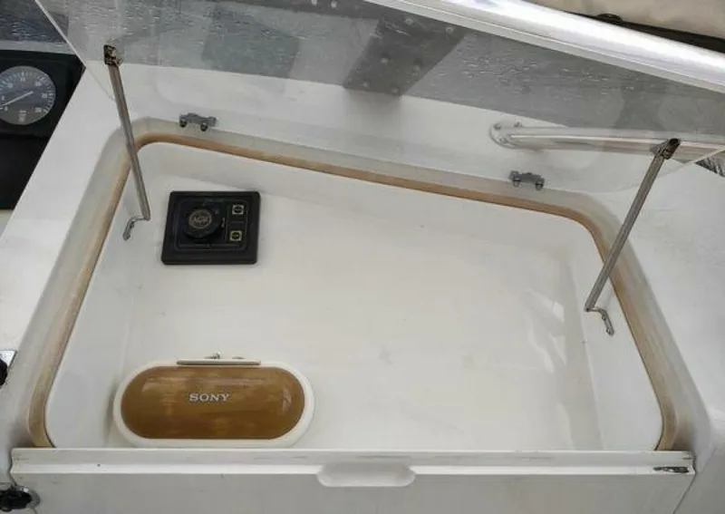 Slide: The Image of Hatteras 50' Sport Deck 1996 - 3901307