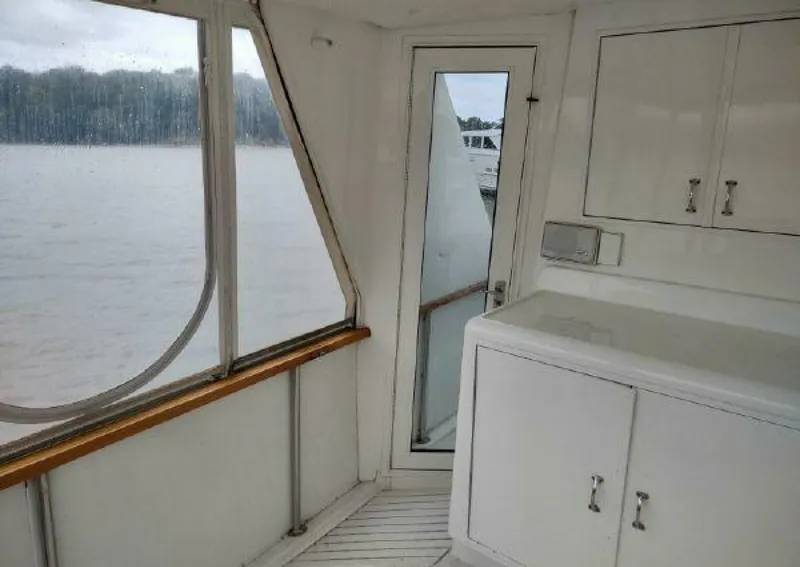 Slide: The Image of Hatteras 50' Sport Deck 1996 - 3901318