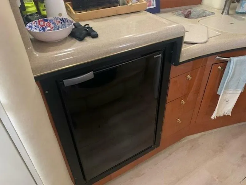 Slide: The Image of Vitrifrigo Fridge Dual Voltage Refrigerator - 3919527