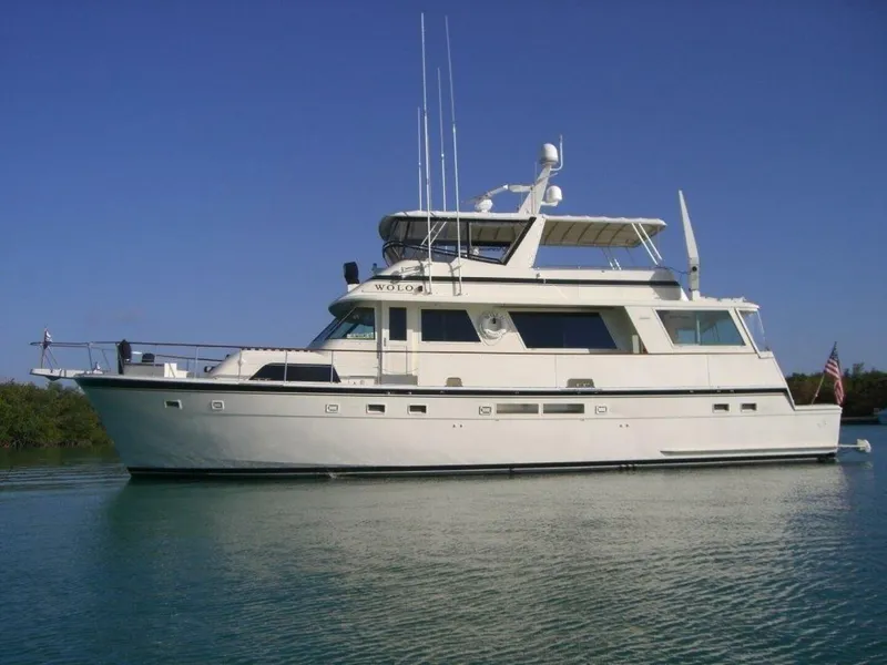 The Image of 63' Hatteras port profile - 3904605