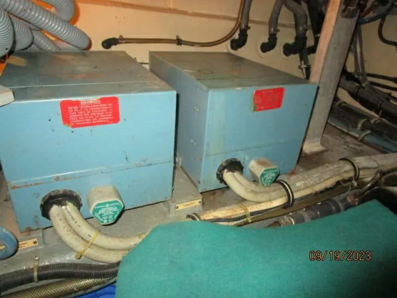 Slide: The Image of 63' Hatteras transformers - 3904633