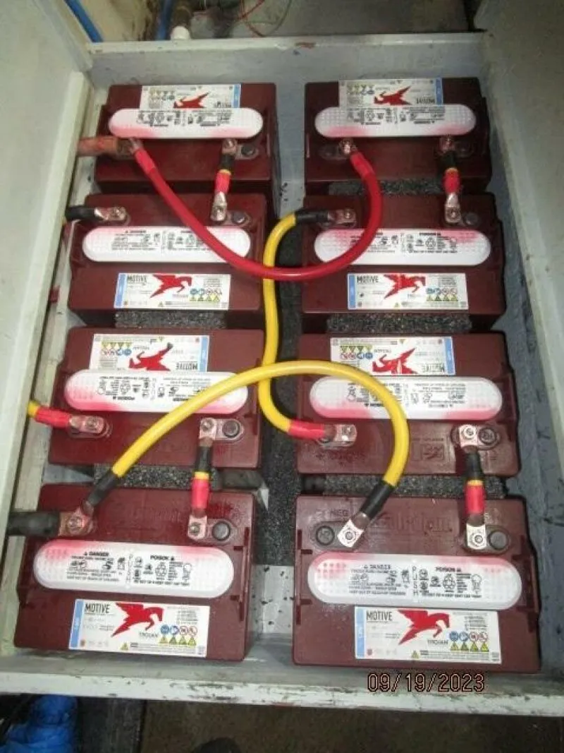 Slide: The Image of 63' Hatteras starboard battery bank - 3904620