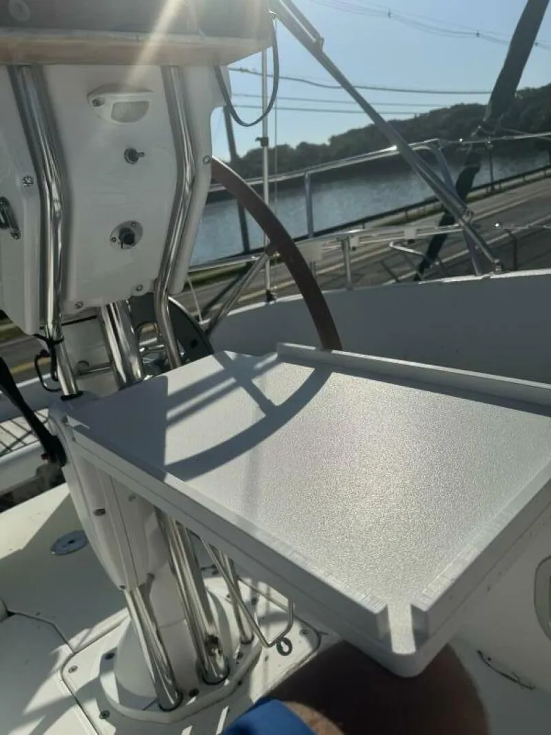 Slide: The Image of Beneteau 323 2008 - 4495558