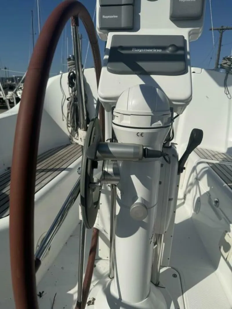 Slide: The Image of Beneteau 323 2008 - 4495539