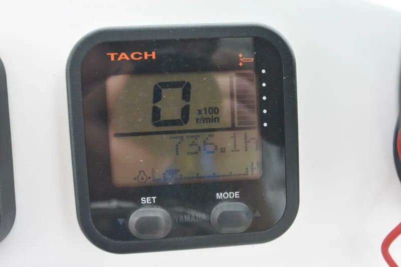 Slide: The Image of Sea Fox 236WA 2011 - 3914400