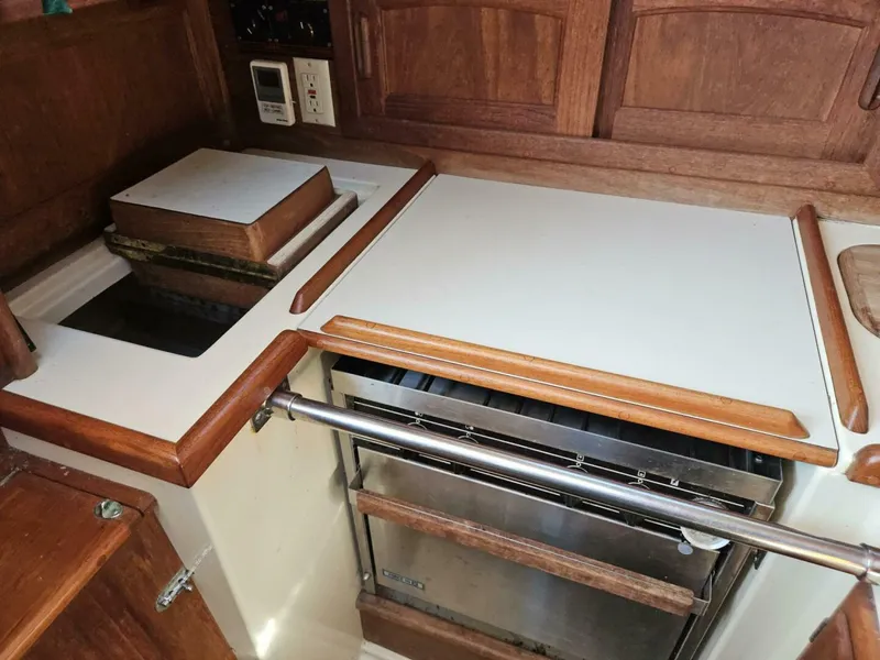 Slide: The Image of Pacific Seacraft 34 1994 - 3917541