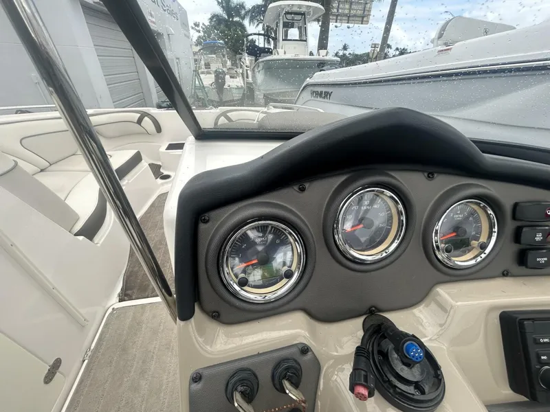 Slide: The Image of Yamaha 242 Limited 2014 - 3917457