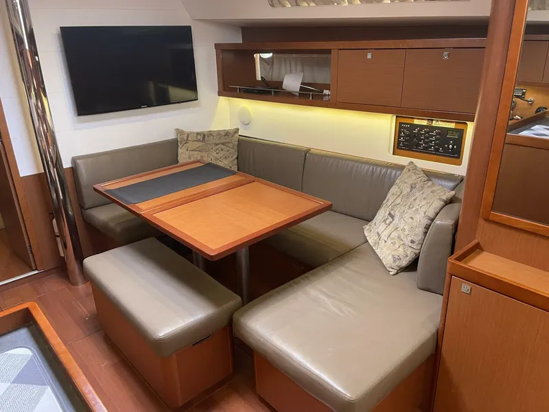 Slide: The Image of Beneteau Oceanis 45 2017 - 3923564