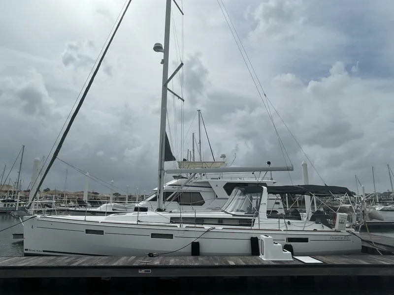 Slide: The Image of Beneteau Oceanis 45 2017 - 3923523