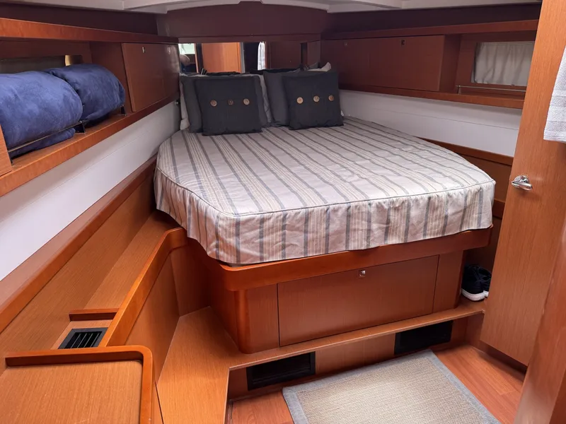 Slide: The Image of Beneteau Oceanis 45 2017 - 6286162