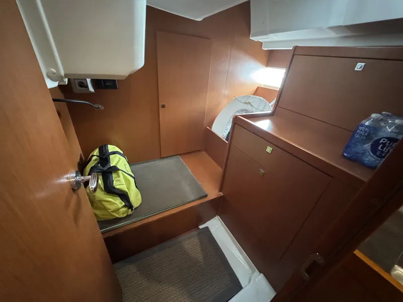 Slide: The Image of Beneteau Oceanis 45 2017 - 6286194