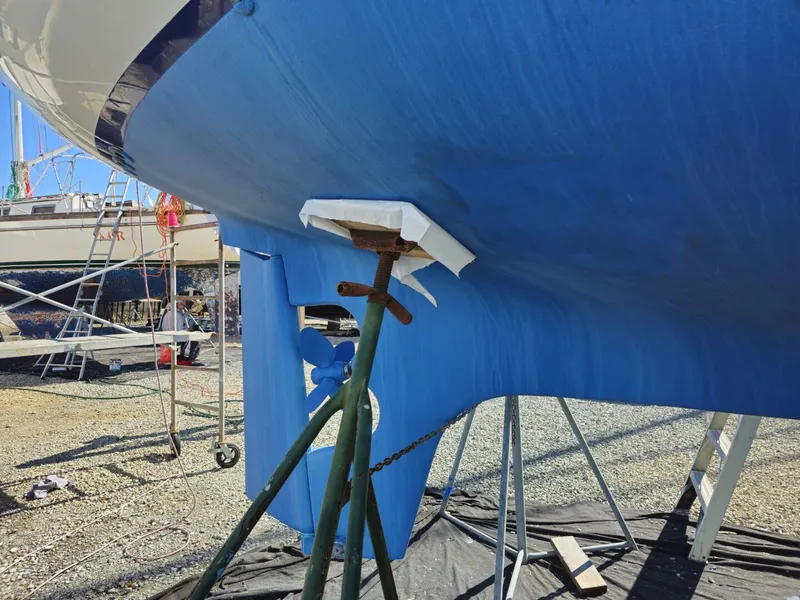 Slide: The Image of Pacific Seacraft Crealock 37 1998 - 4187553