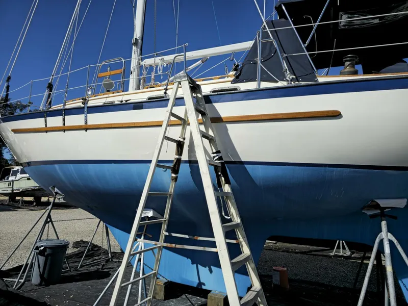 Slide: The Image of Pacific Seacraft Crealock 37 1998 - 4187556