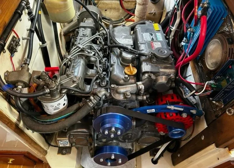 Slide: The Image of Pacific Seacraft Crealock 37 1998 - 4243916