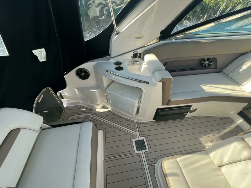Slide: The Image of Regal 28 Express-Deck 2018 Regal 28 Express - 7654788