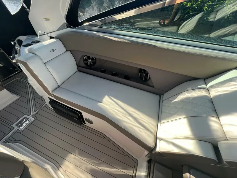 Slide: The Image of Regal 28 Express-Lounge 2018 Regal 28 Express - 3927785