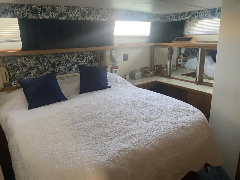 Slide: The Image of Chris-Craft 427 Catalina 1989 - 3928296