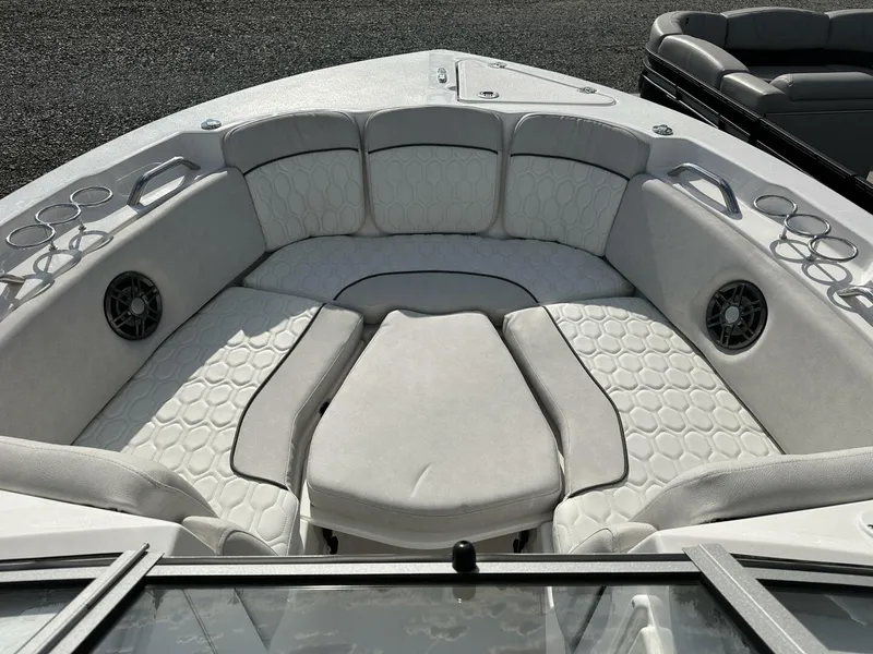 Slide: The Image of Sea Fox 226 Traveler 2023 - 3928751