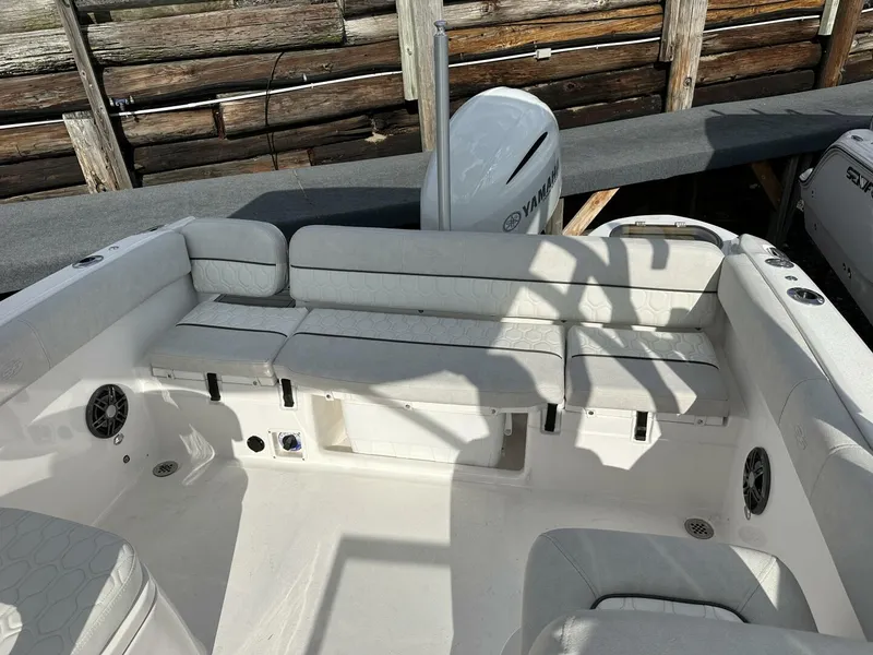 Slide: The Image of Sea Fox 226 Traveler 2023 - 3928763