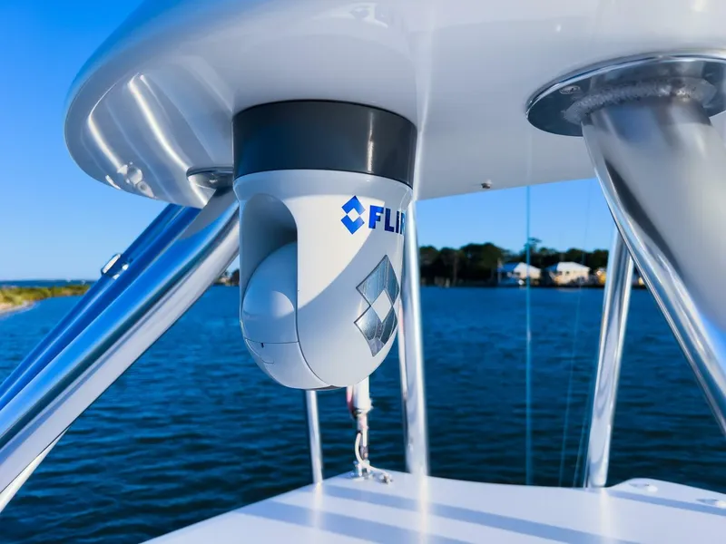 Slide: The Image of Bahama 41 Blue Bird - FLIR Camera 2015 Bahama 41 Center Console Blue Bird - 3929525