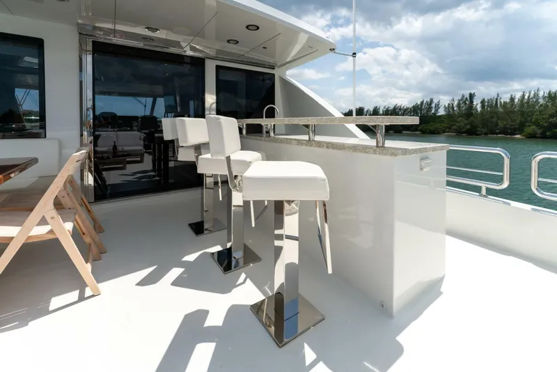 Slide: The Image of Ocean Alexander 100 Zephyr-Upper Deck 2019 Ocean Alexander 100 Motor Yacht-Zephyr - 3930412