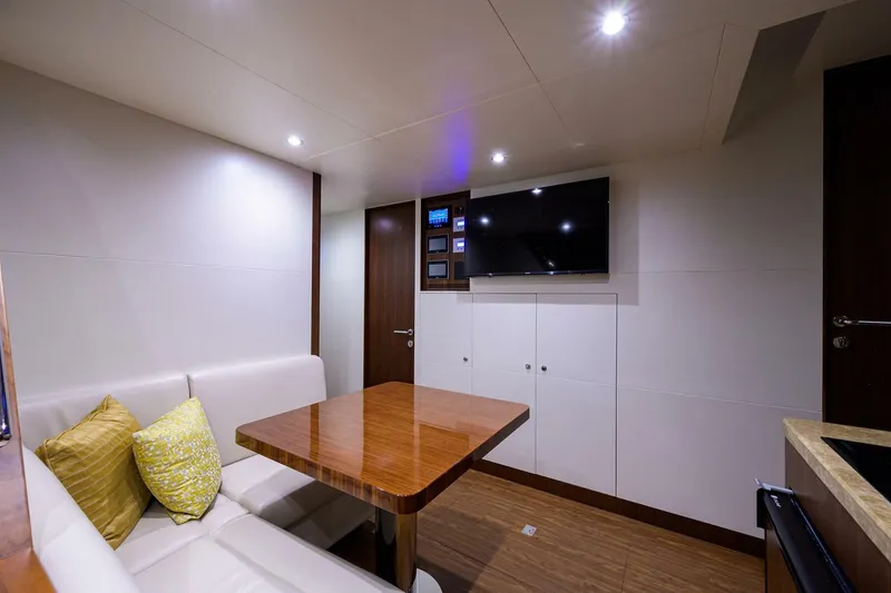 Slide: The Image of Ocean Alexander 100 Zephyr-Crew Quarters 2019 Ocean Alexander 100 Motor Yacht-Zephyr - 3930613