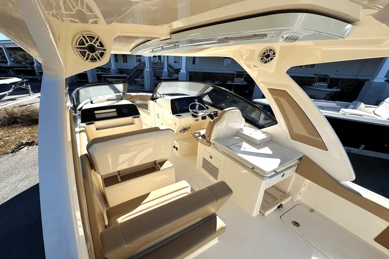 Slide: The Image of Scout 277 Dorado 2025 - 11