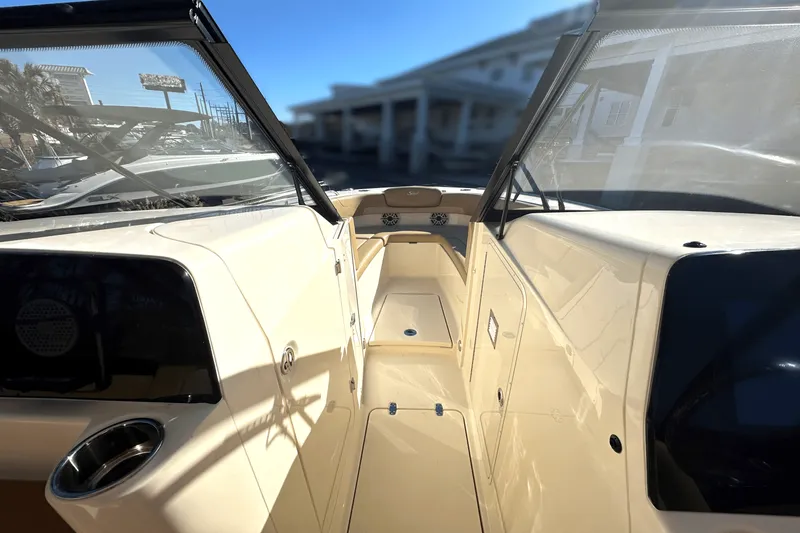 Slide: The Image of Scout 277 Dorado 2025 - 22