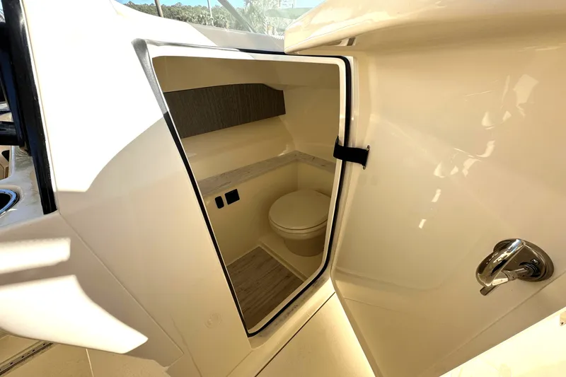 Slide: The Image of Scout 277 Dorado 2025 - 23