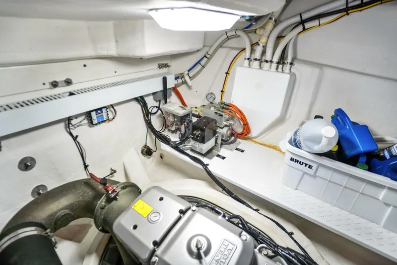 Slide: The Image of Cruisers Yachts 54 Cantius 2019 - 3933789