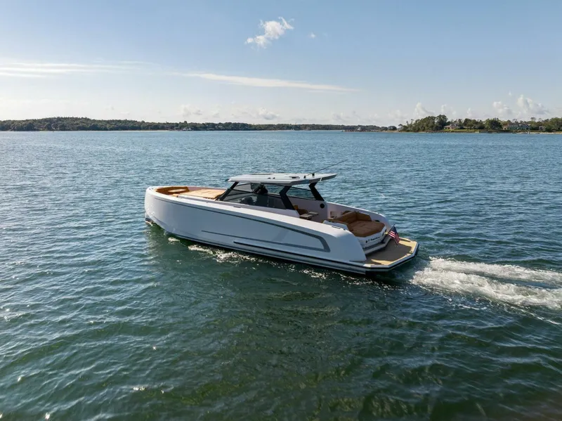 Slide: The Image of Vanquish 45 T Top 2021 - 3934987