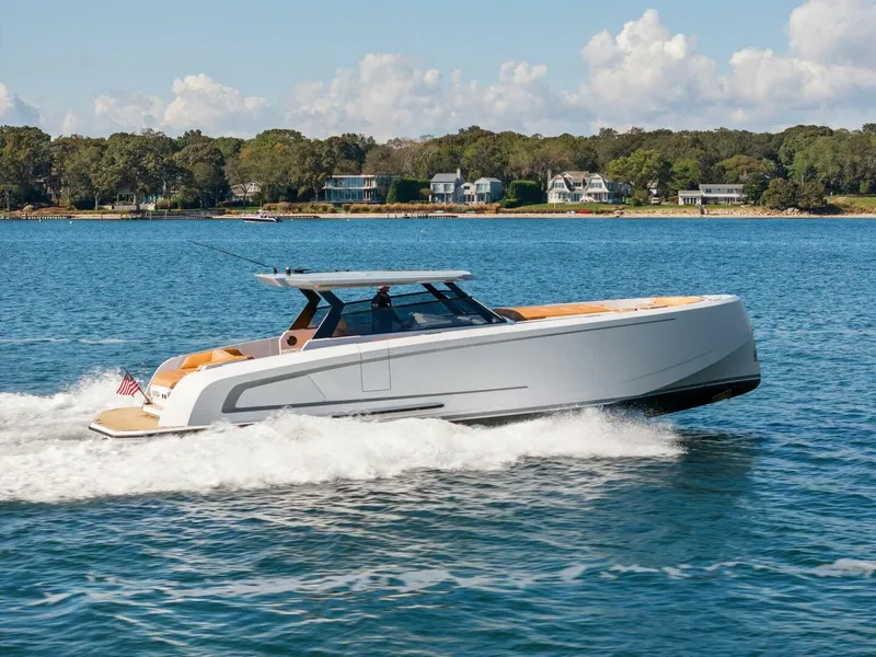 Slide: The Image of Vanquish 45 T Top 2021 - 3935004