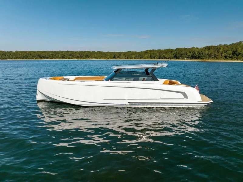 Slide: The Image of Vanquish 45 T Top 2021 - 3935008