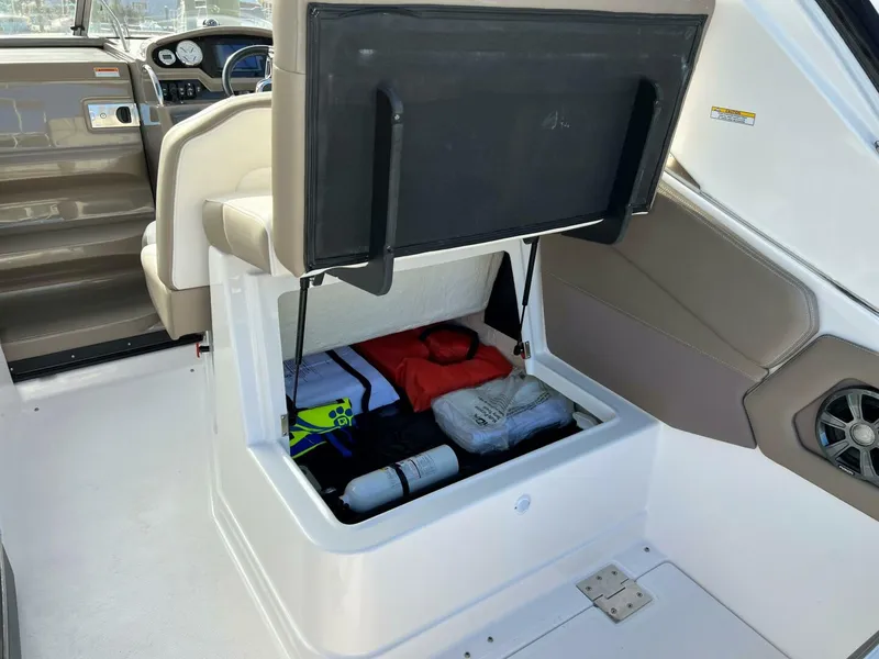 Slide: The Image of Regal 28 Express 2017 - 3938542