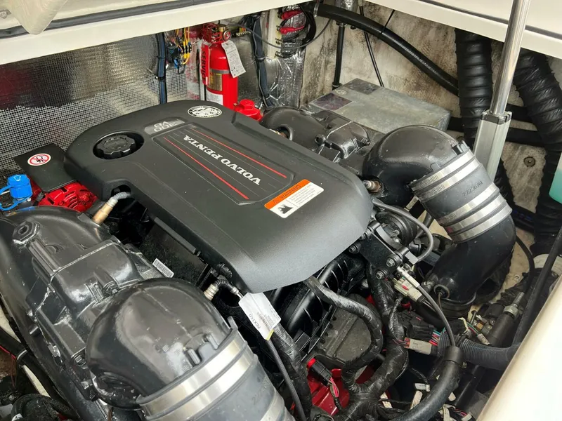 Slide: The Image of Regal 28 Express 2017 - 3938568