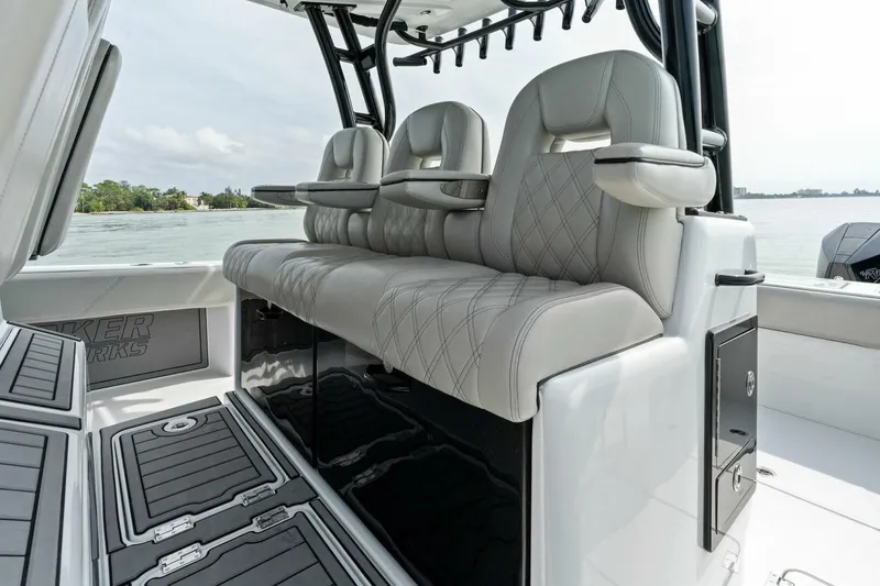 Slide: The Image of 2022 Barker Boatworks 40 HPC  - 3939425