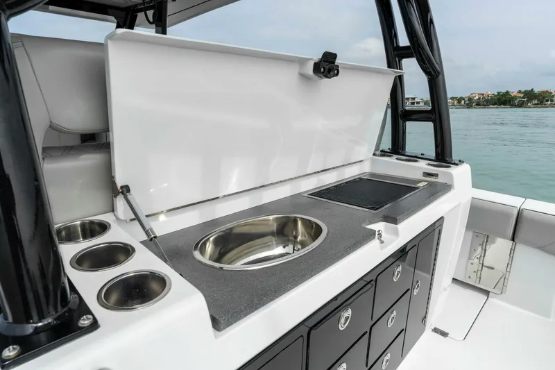 Slide: The Image of 2022 Barker Boatworks 40 HPC  - 3939412