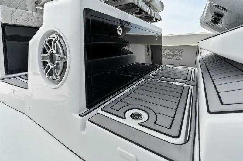 Slide: The Image of 2022 Barker Boatworks 40 HPC  - 3939433